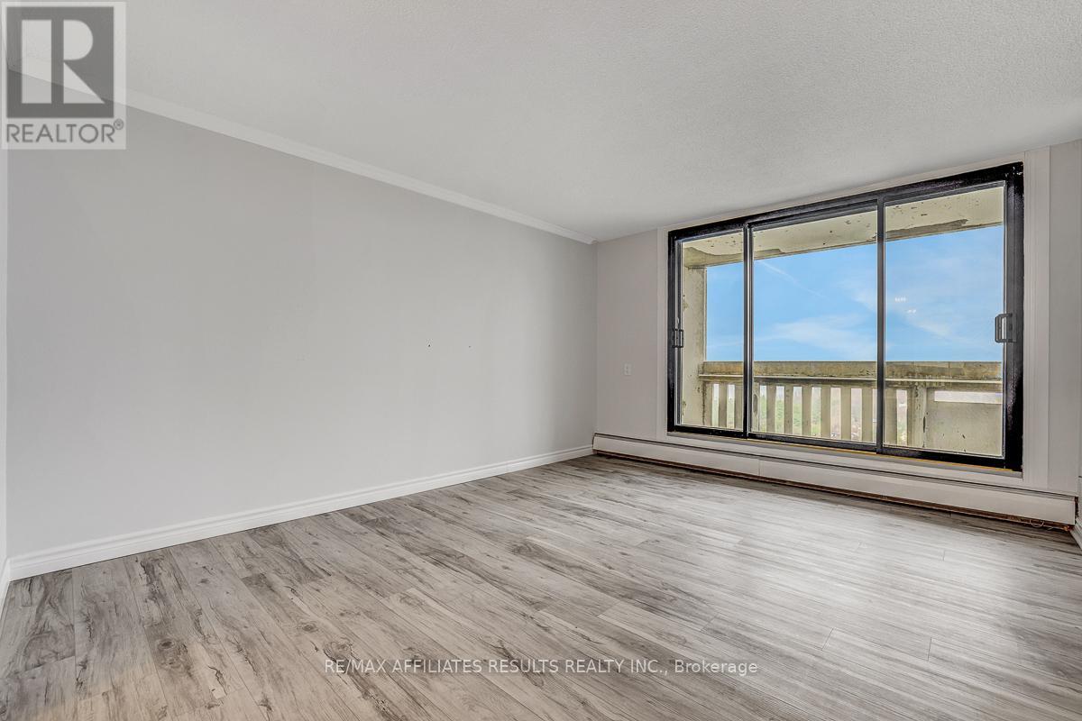 1609 - 415 Greenview Avenue