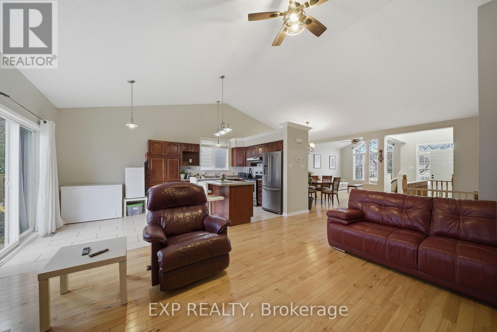 80 La Prairie Street