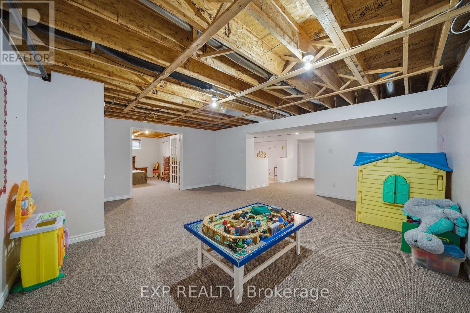 80 La Prairie Street