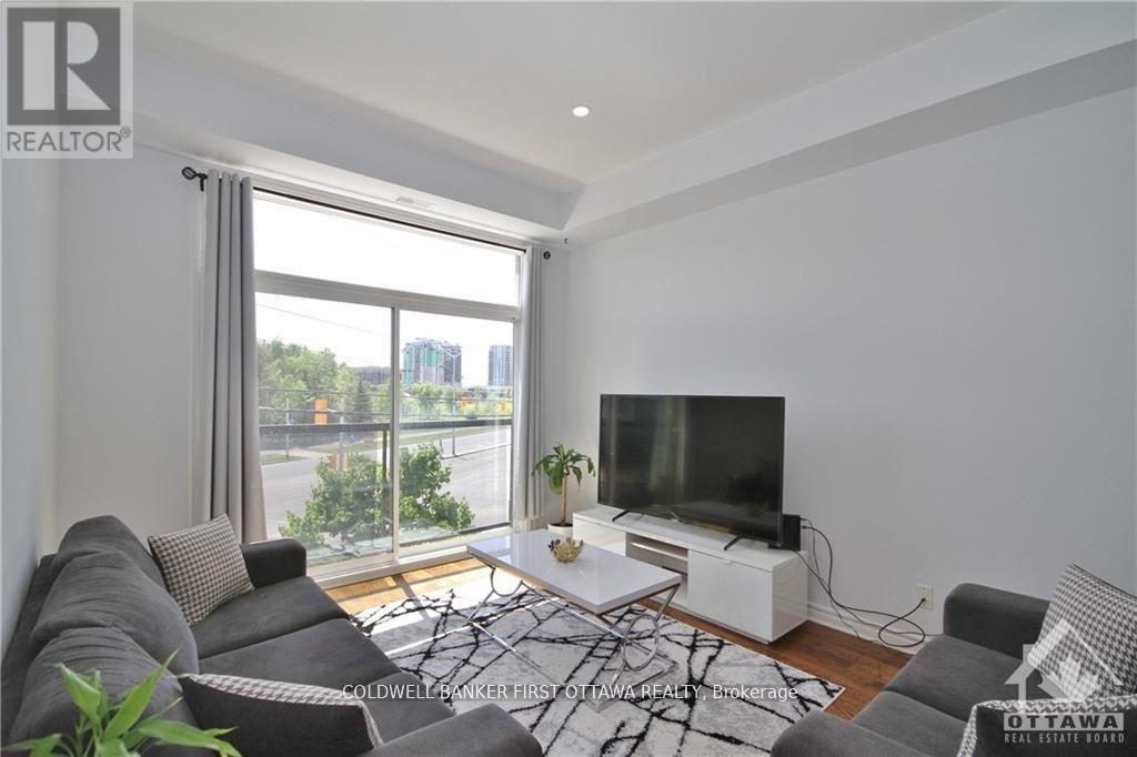 205 - 500 Claridge Drive