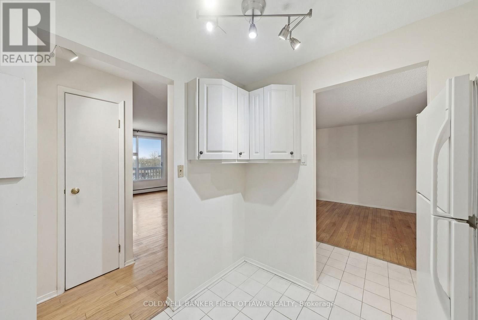 402 - 222 Guigues Avenue