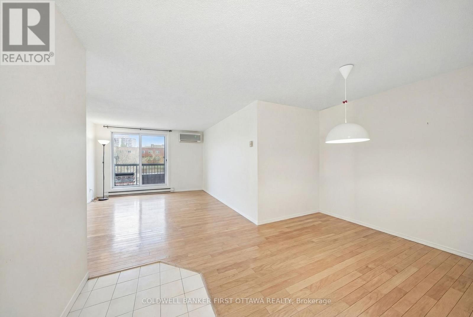 402 - 222 Guigues Avenue