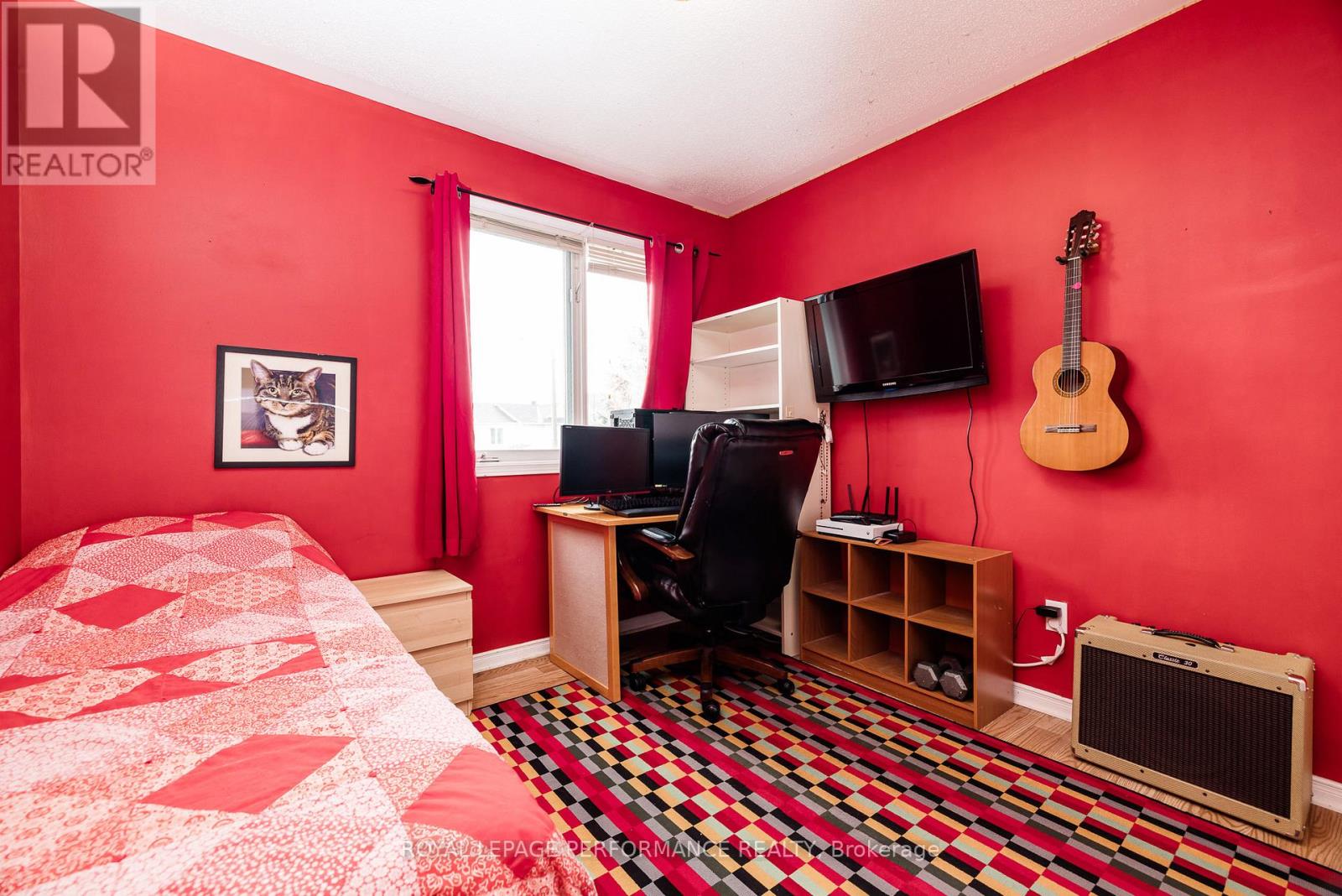 1893 Hennessy Crescent