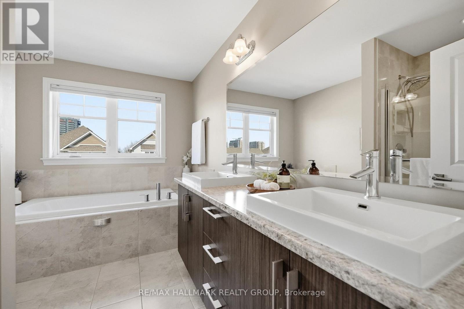 570 Baie-des-castors Street