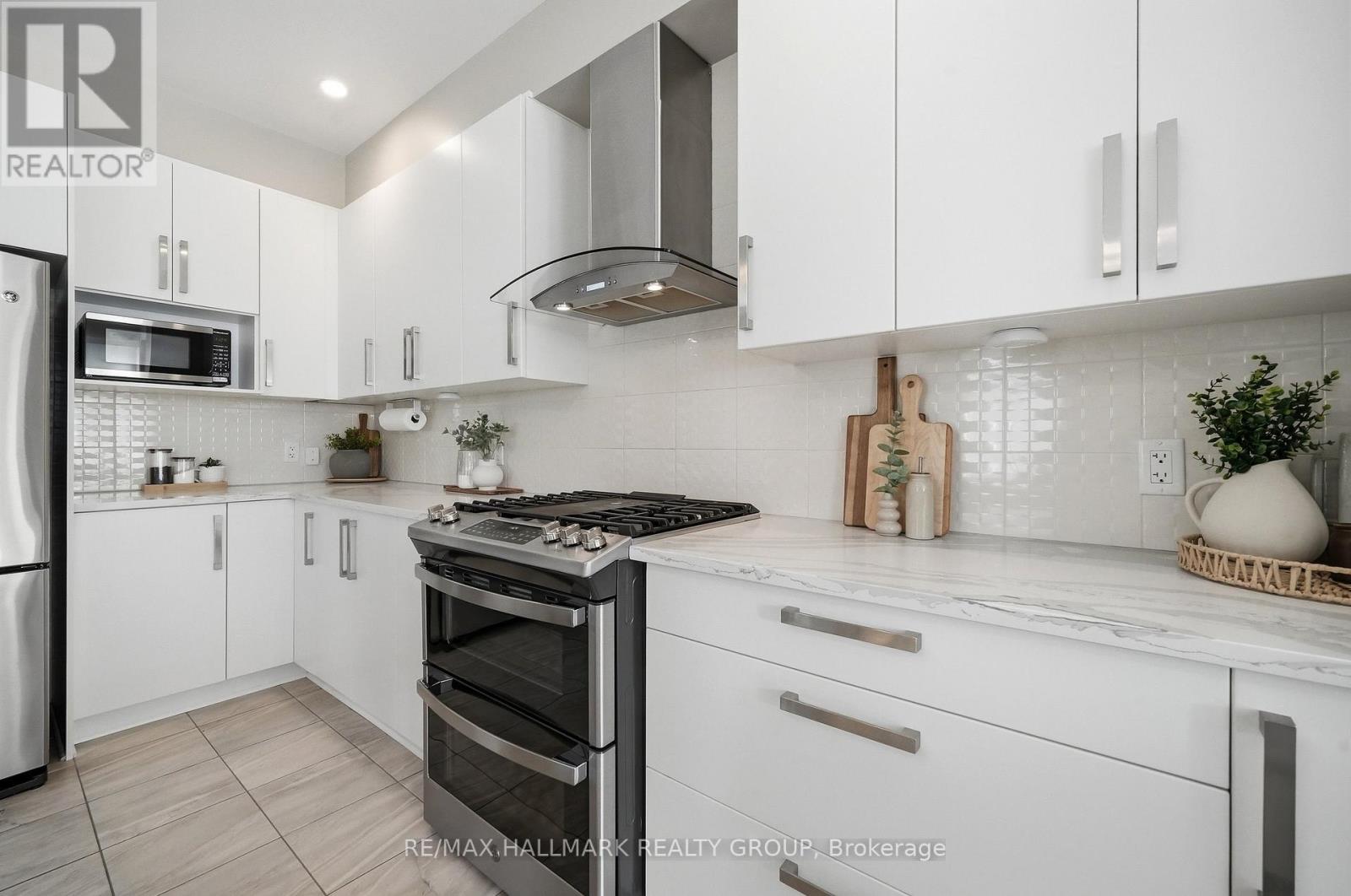 570 Baie-des-castors Street