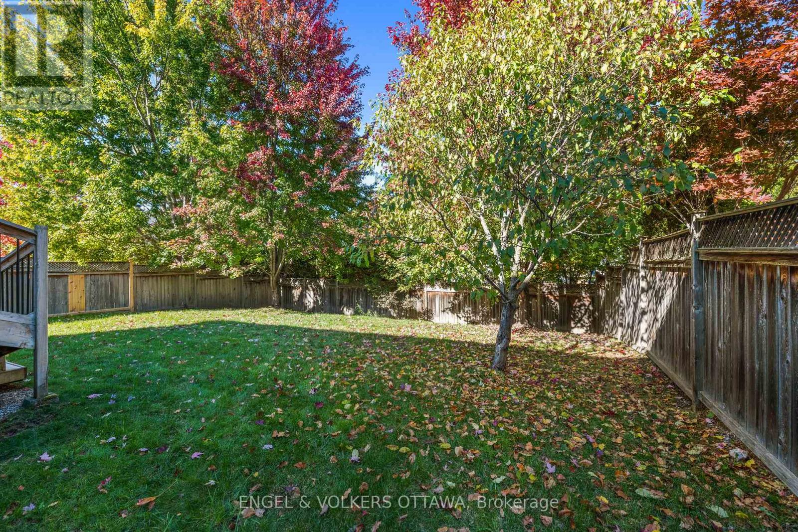 566 Erinwoods Circle