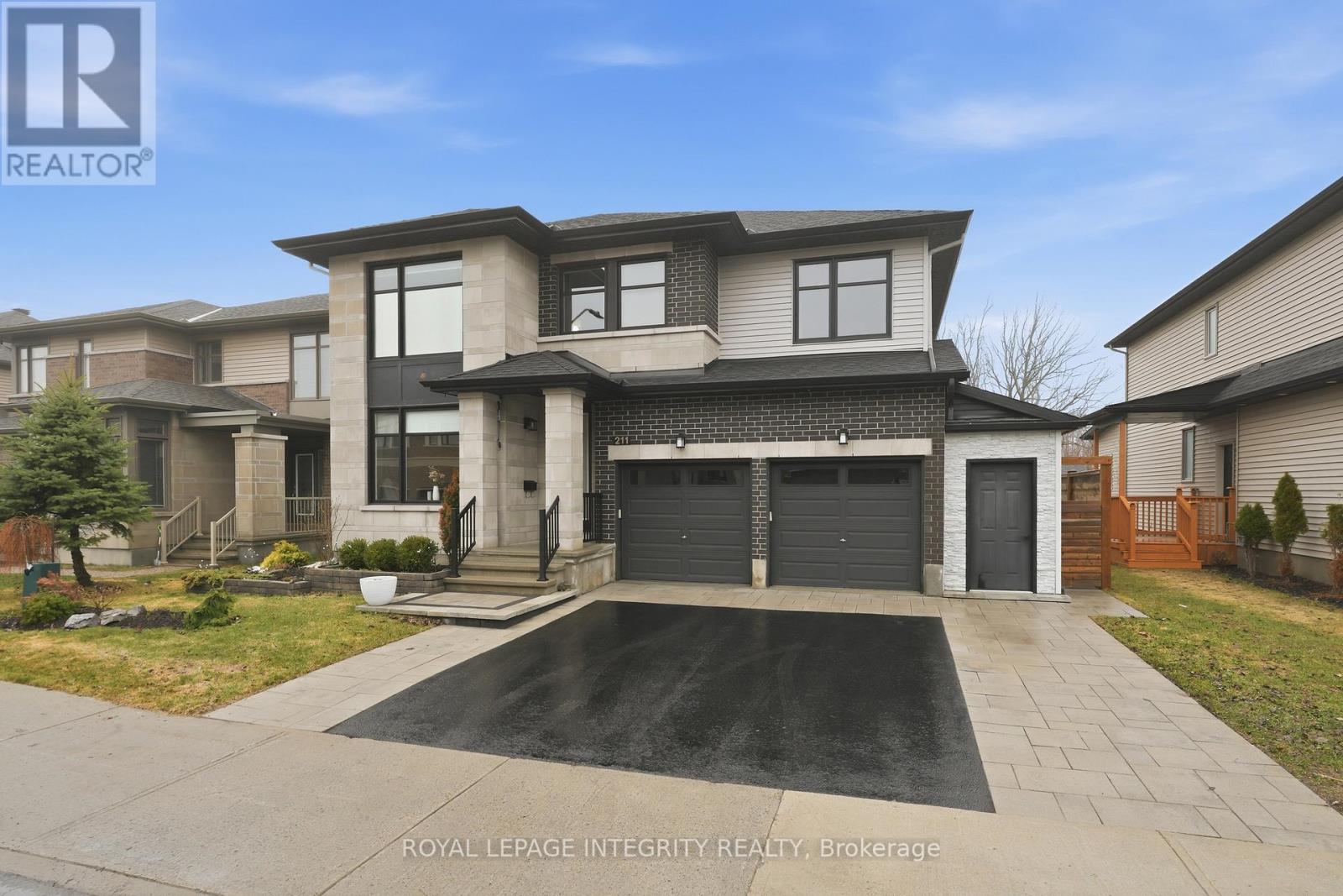 211 Cooks Mill Crescent