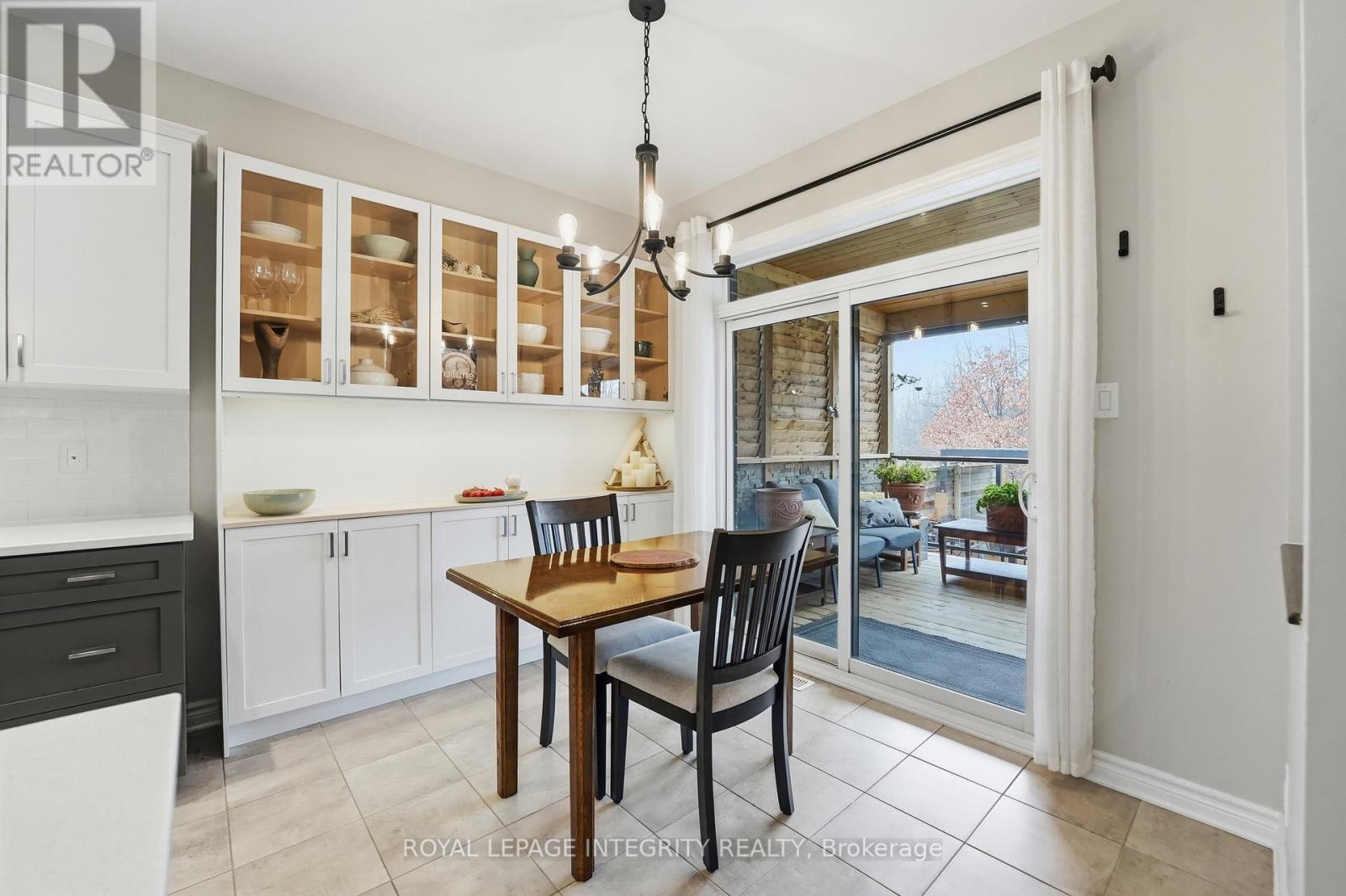 211 Cooks Mill Crescent