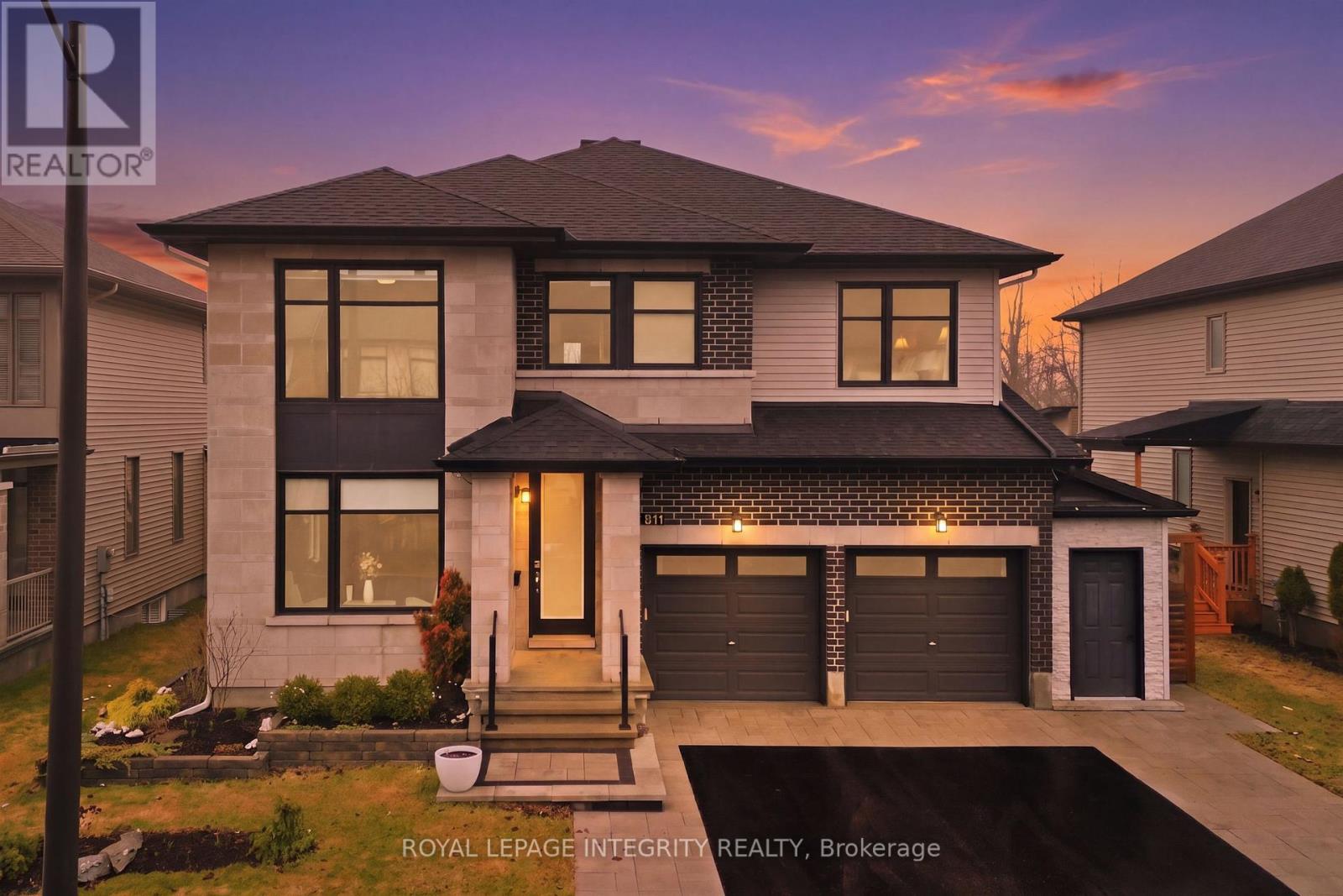 211 Cooks Mill Crescent