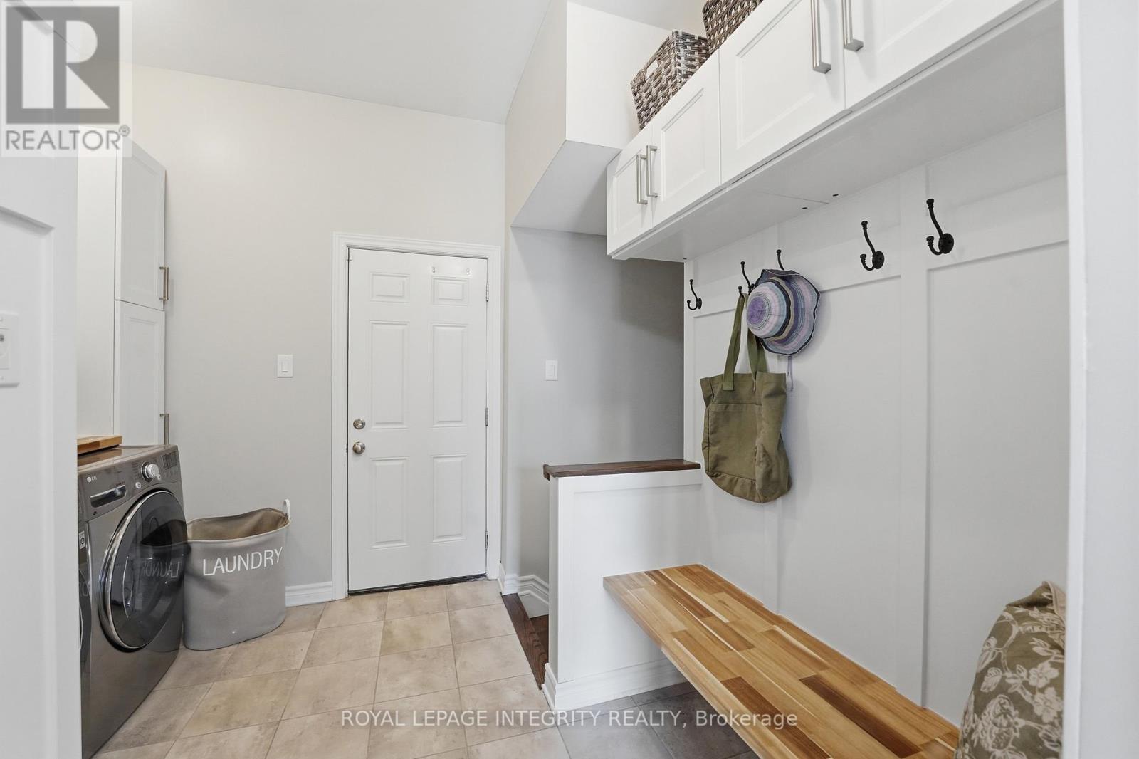 211 Cooks Mill Crescent