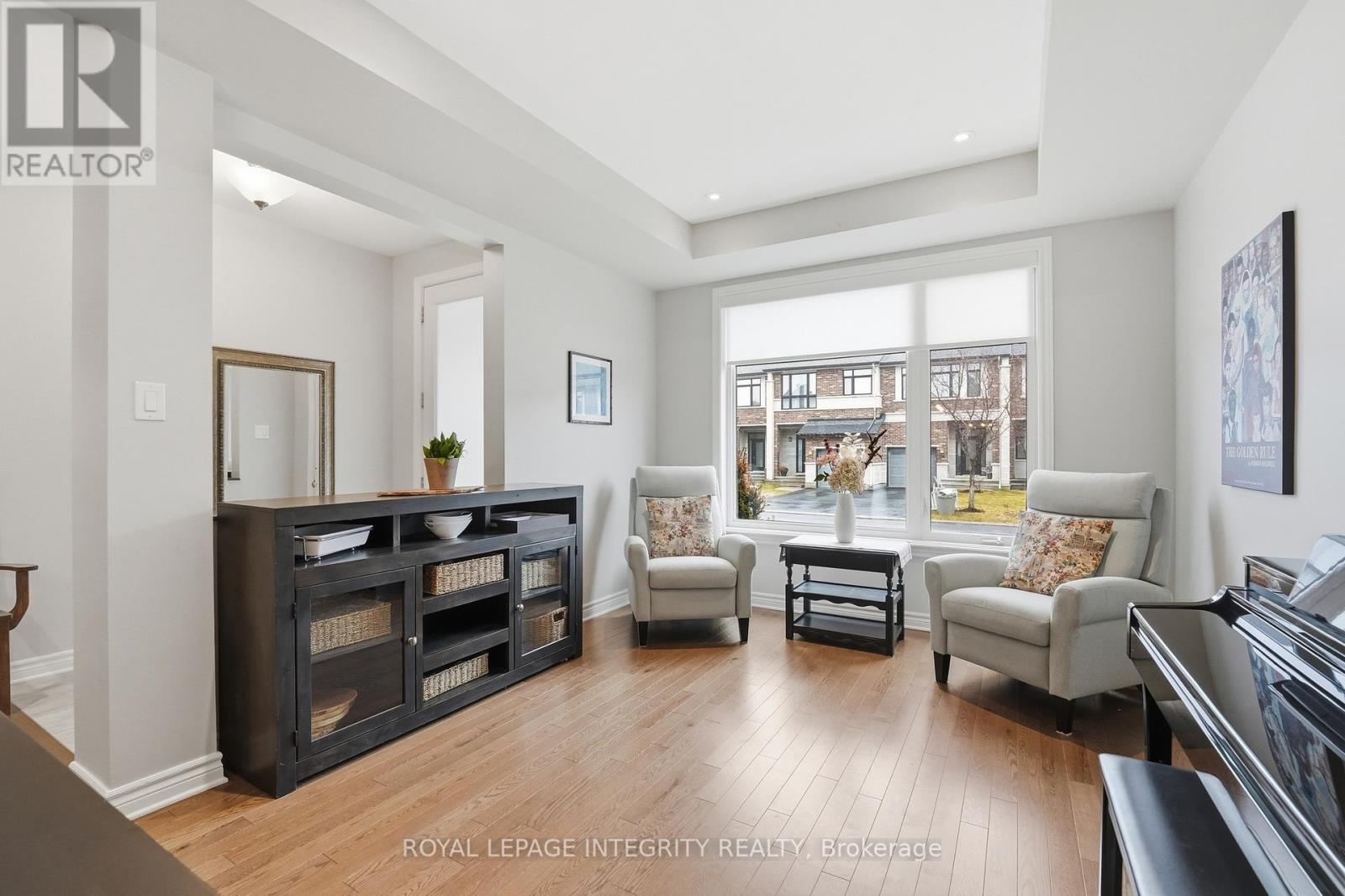 211 Cooks Mill Crescent