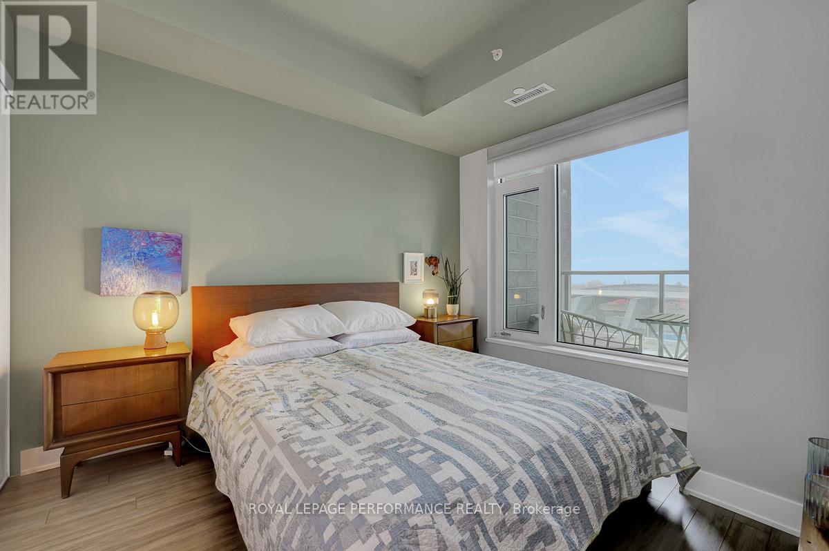 1004 - 118 Holmwood Avenue