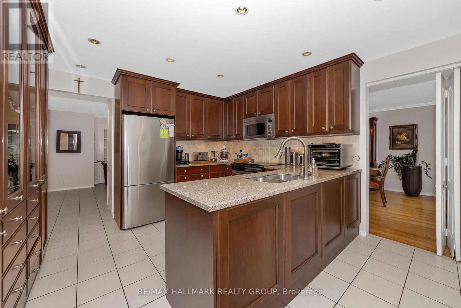 1850 Thornecrest Street