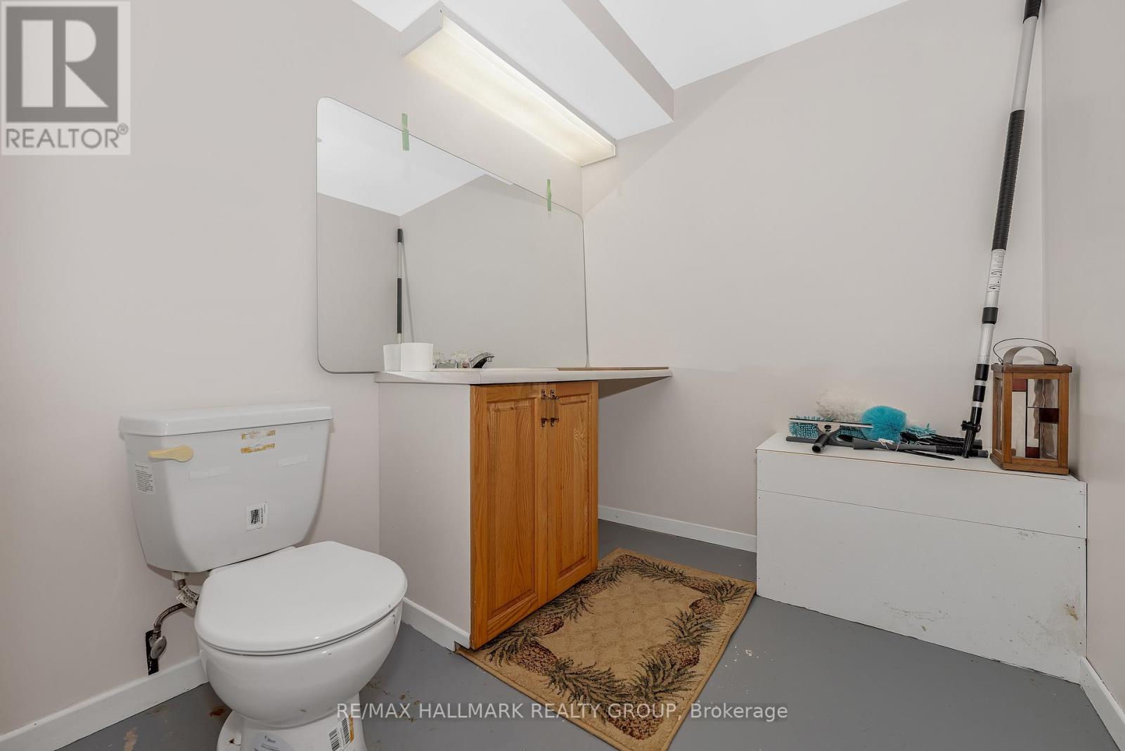 1850 Thornecrest Street