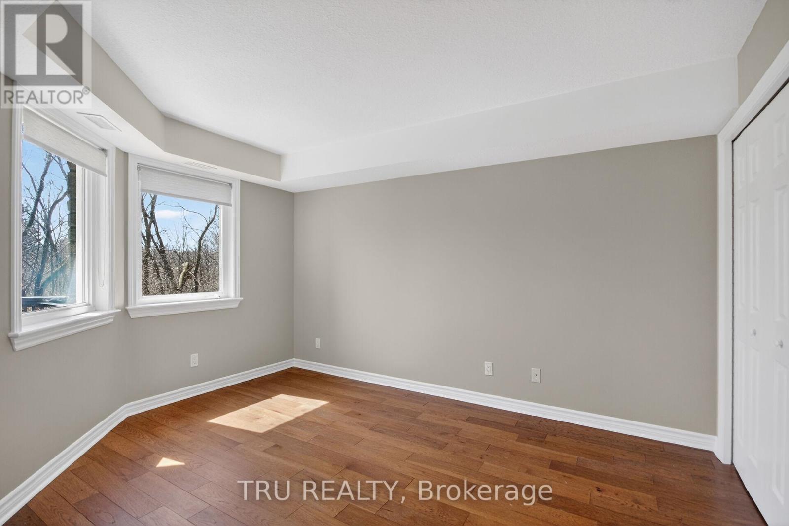 113 - 398 Van Buren Street