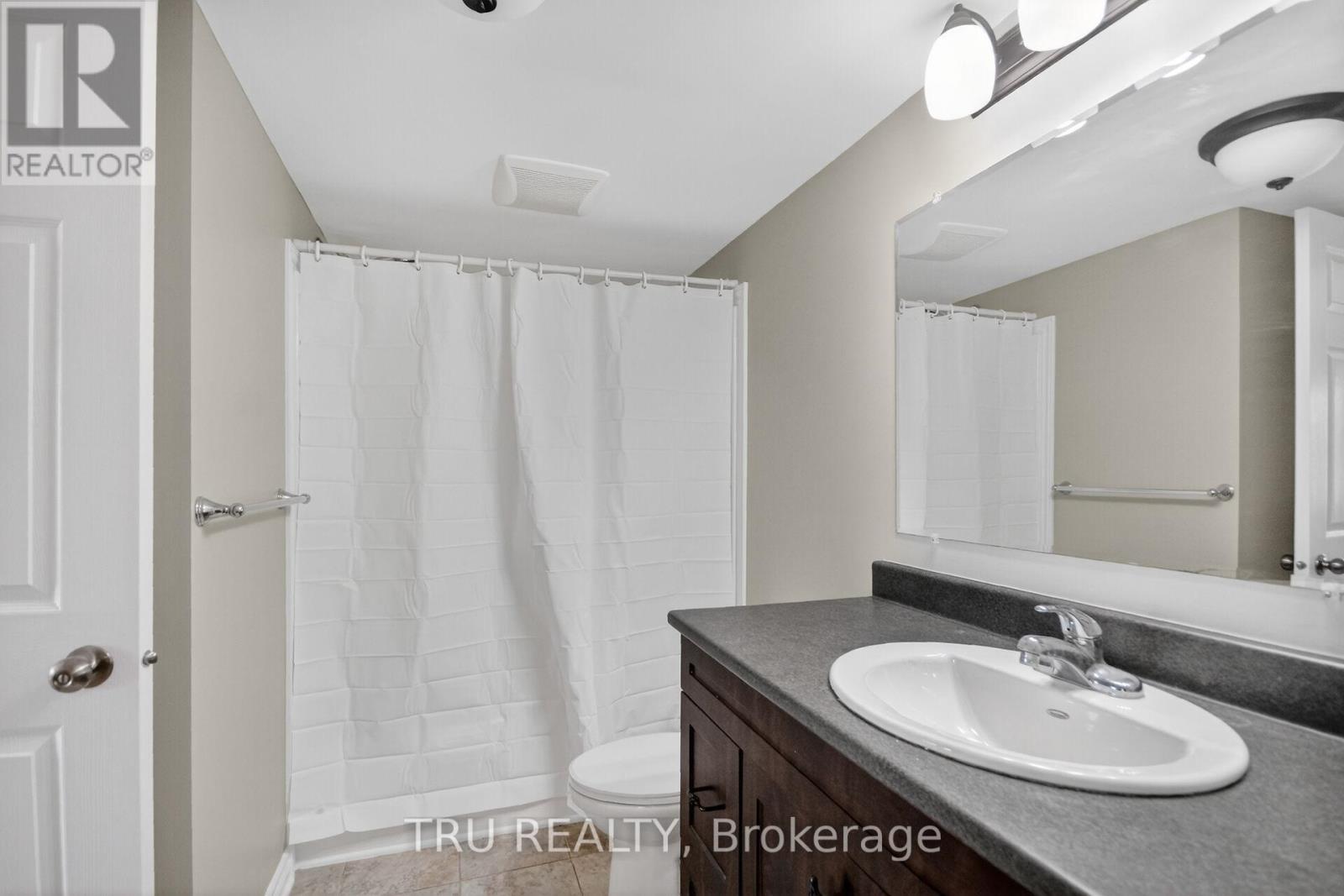 113 - 398 Van Buren Street