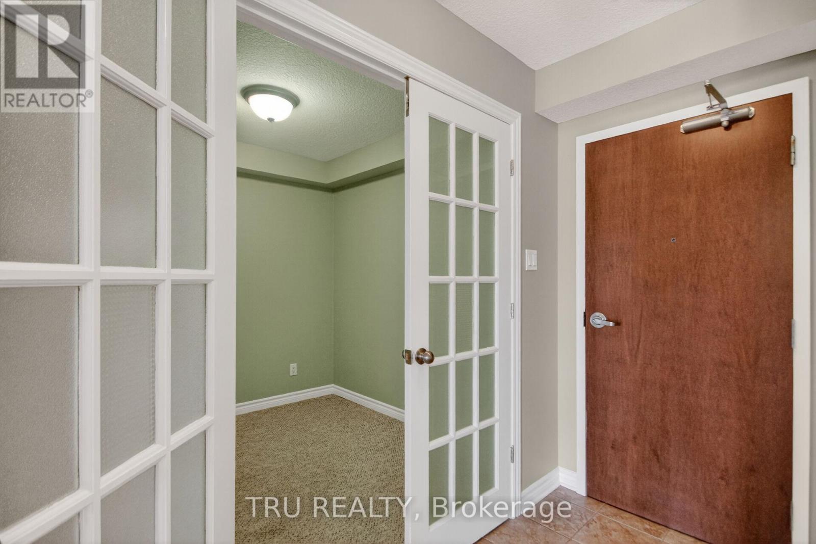 113 - 398 Van Buren Street