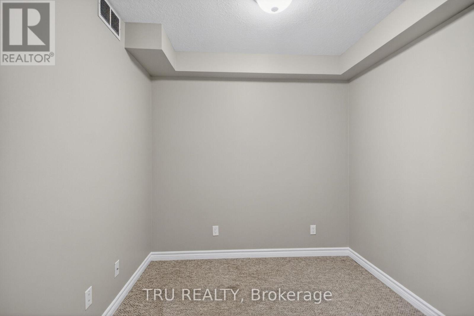 113 - 398 Van Buren Street