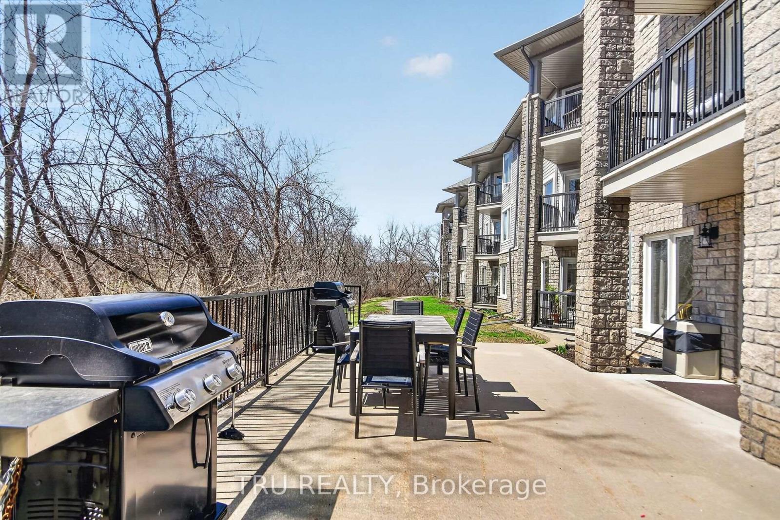 113 - 398 Van Buren Street