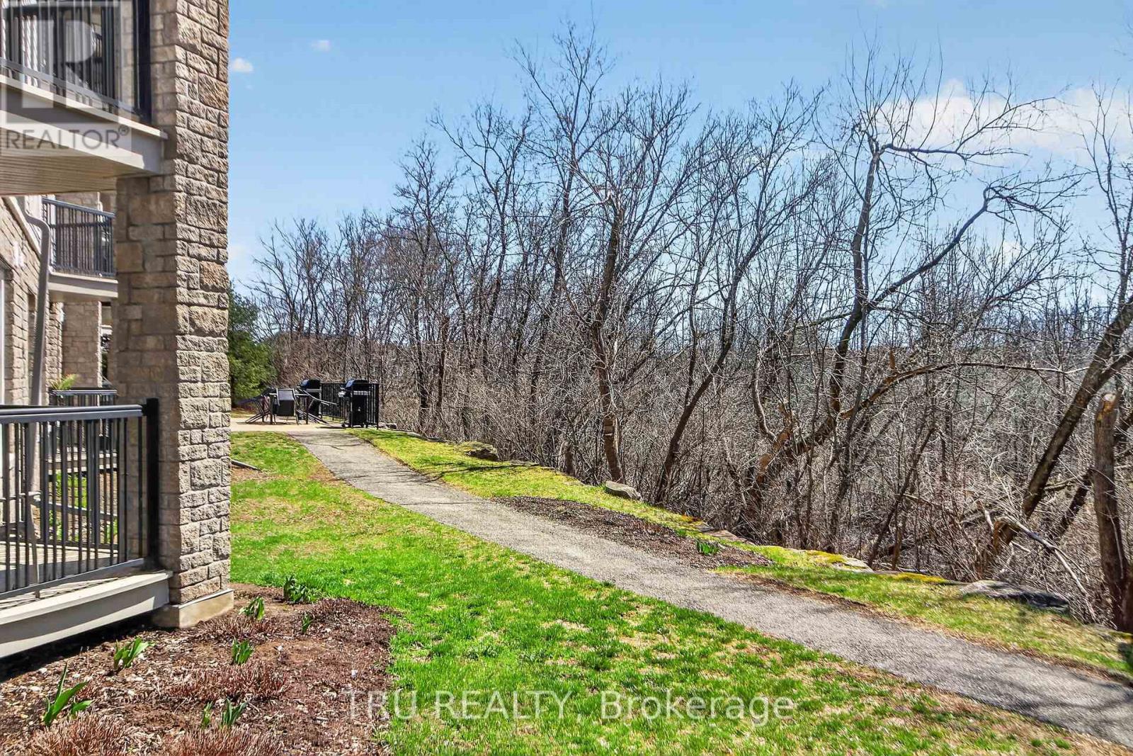 113 - 398 Van Buren Street