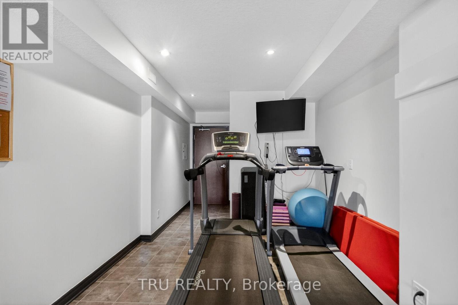 113 - 398 Van Buren Street