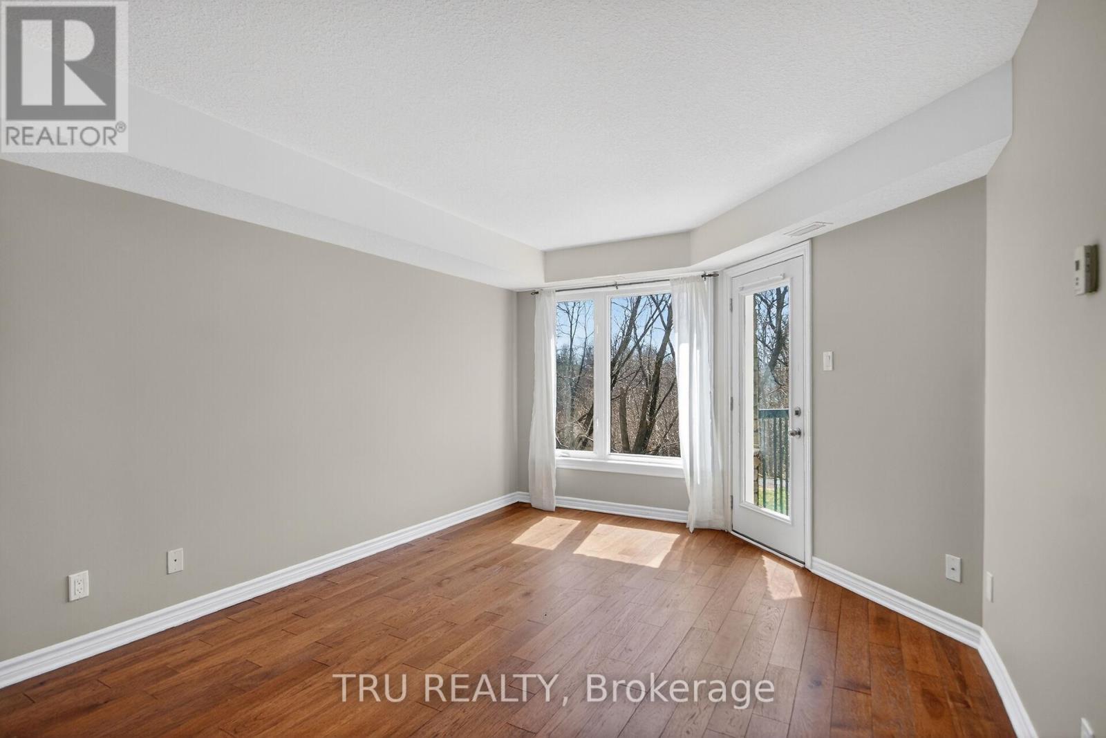 113 - 398 Van Buren Street