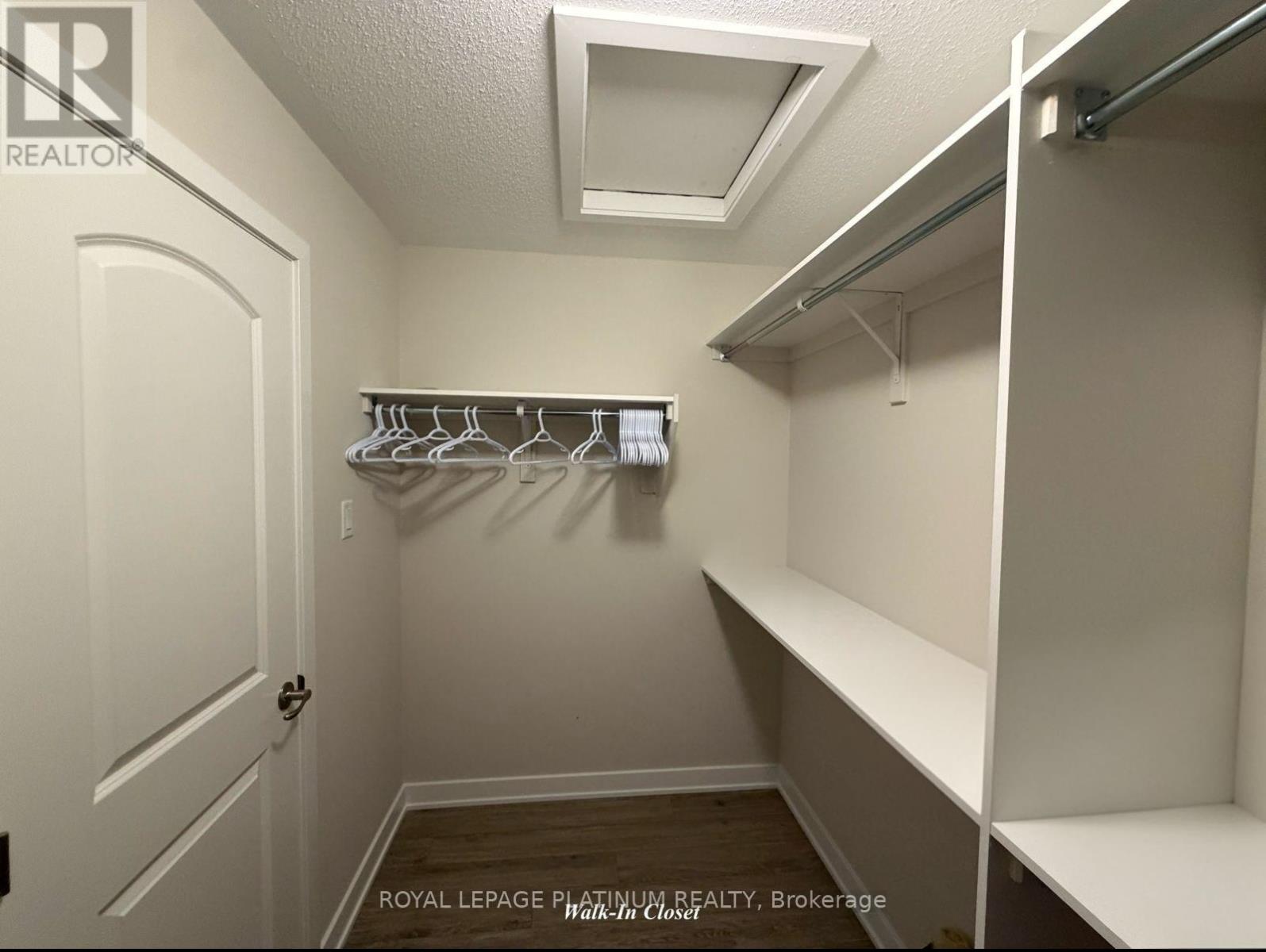 6384 Ottawa Street W