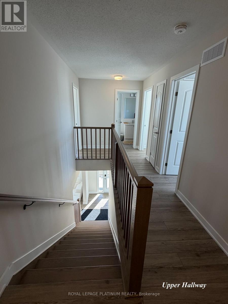 6384 Ottawa Street W