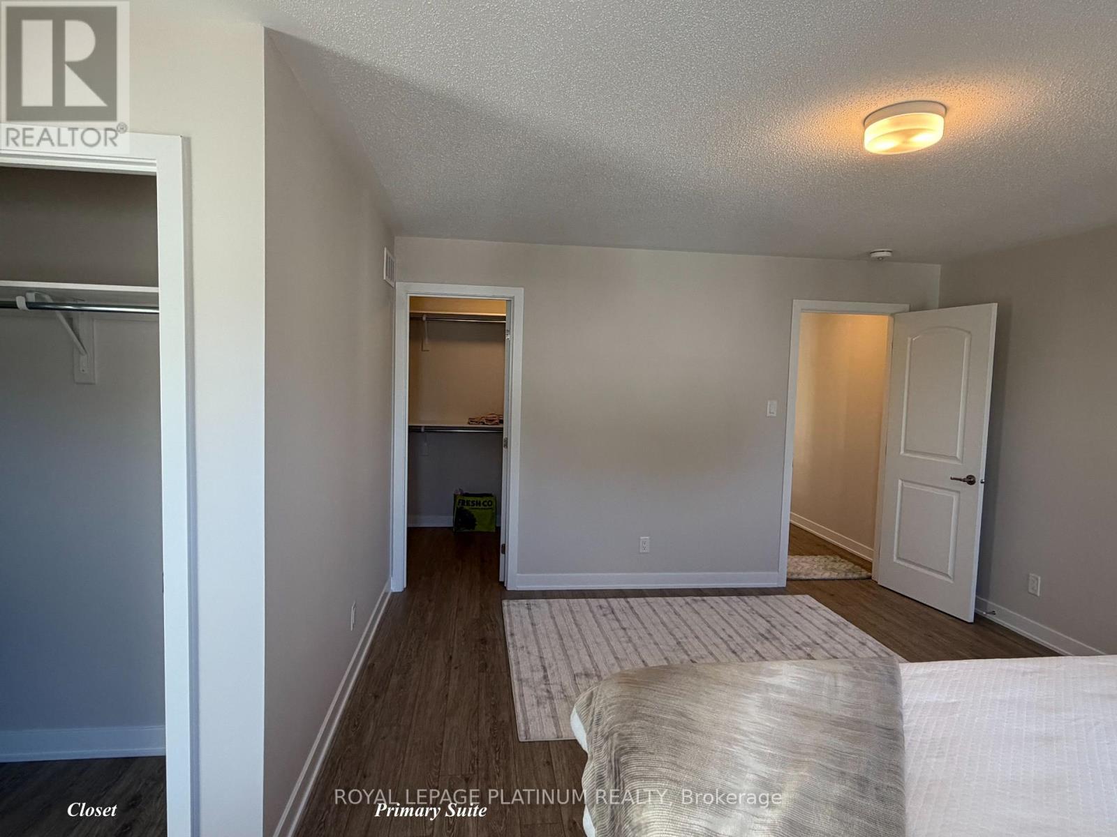 6384 Ottawa Street W