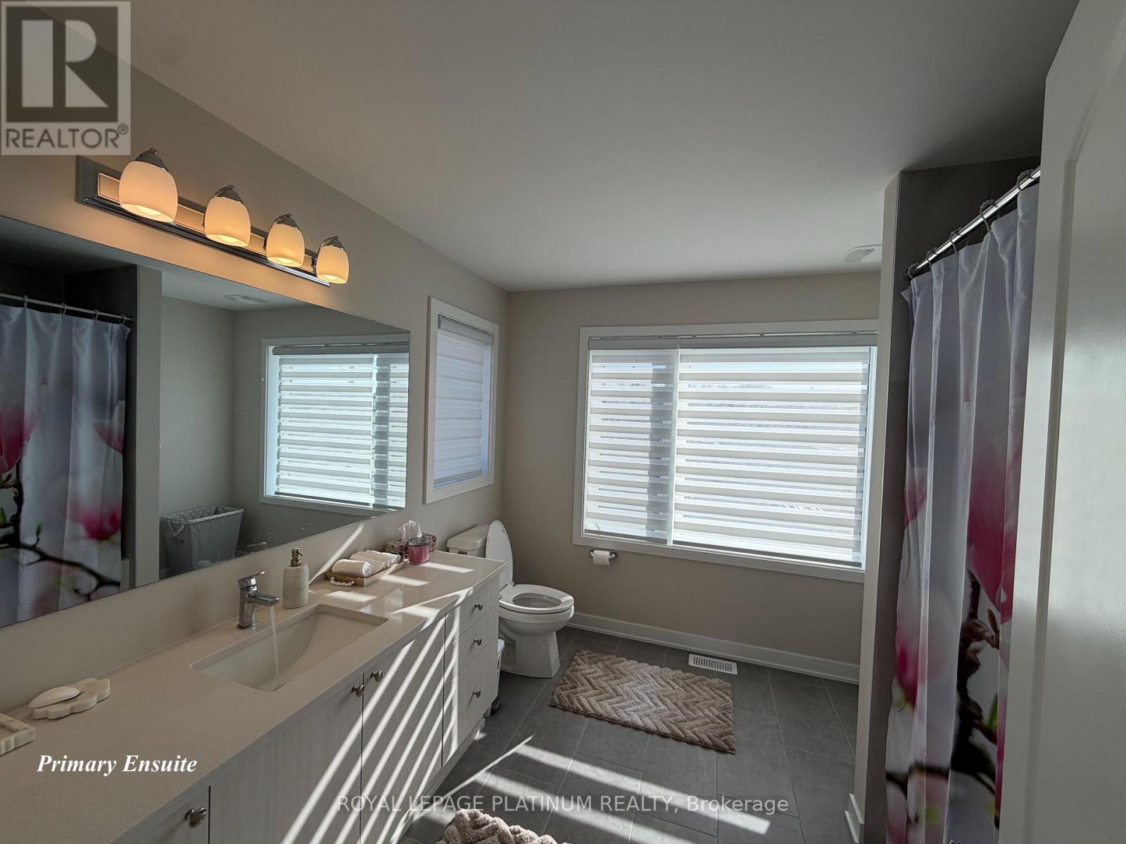 6384 Ottawa Street W