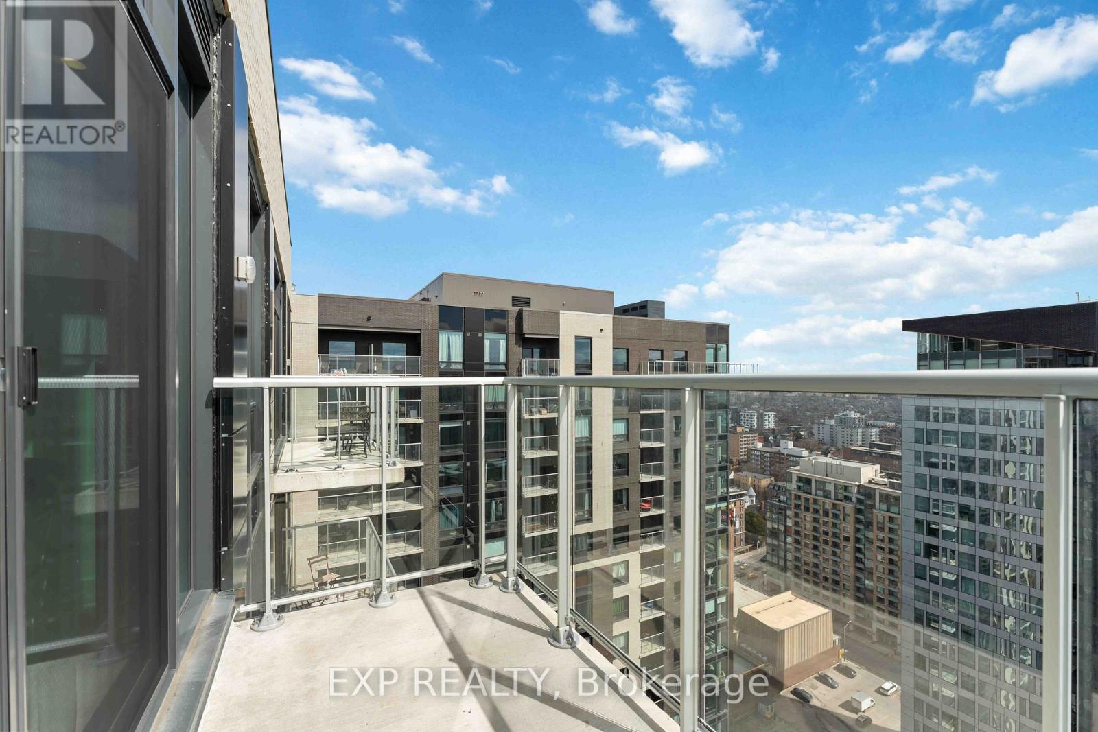 2607 - 180 George Street