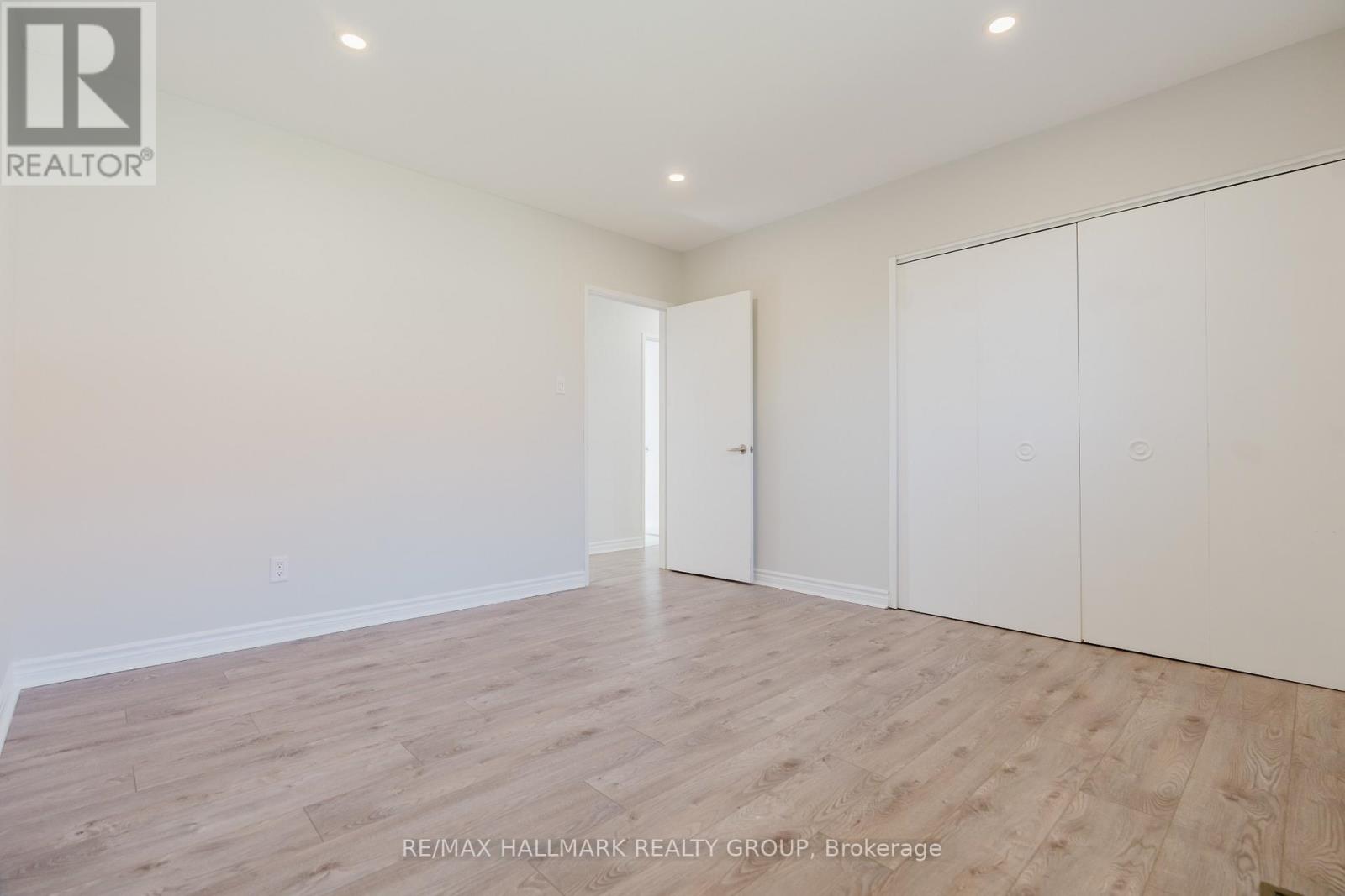 17 Wolmsley Crescent