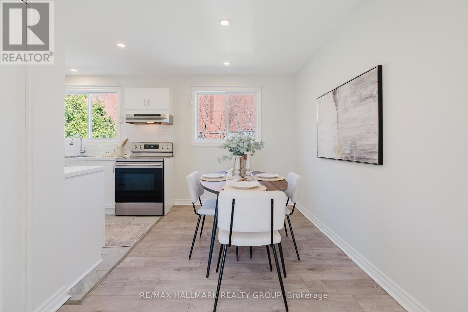 17 Wolmsley Crescent