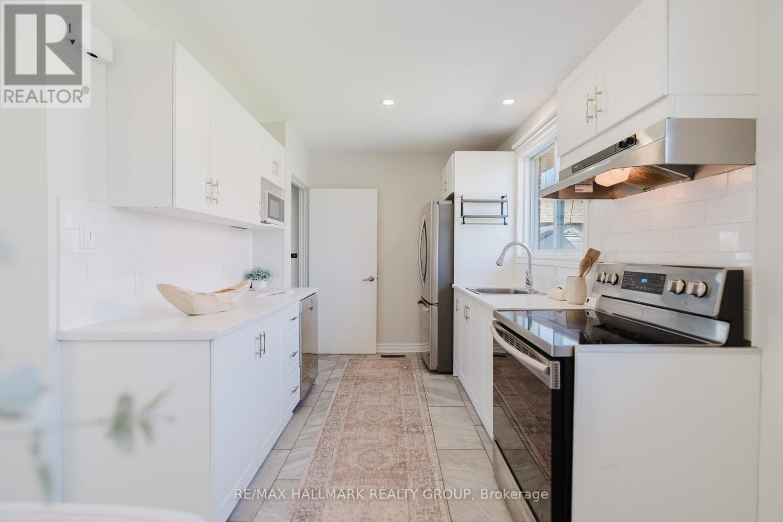 17 Wolmsley Crescent