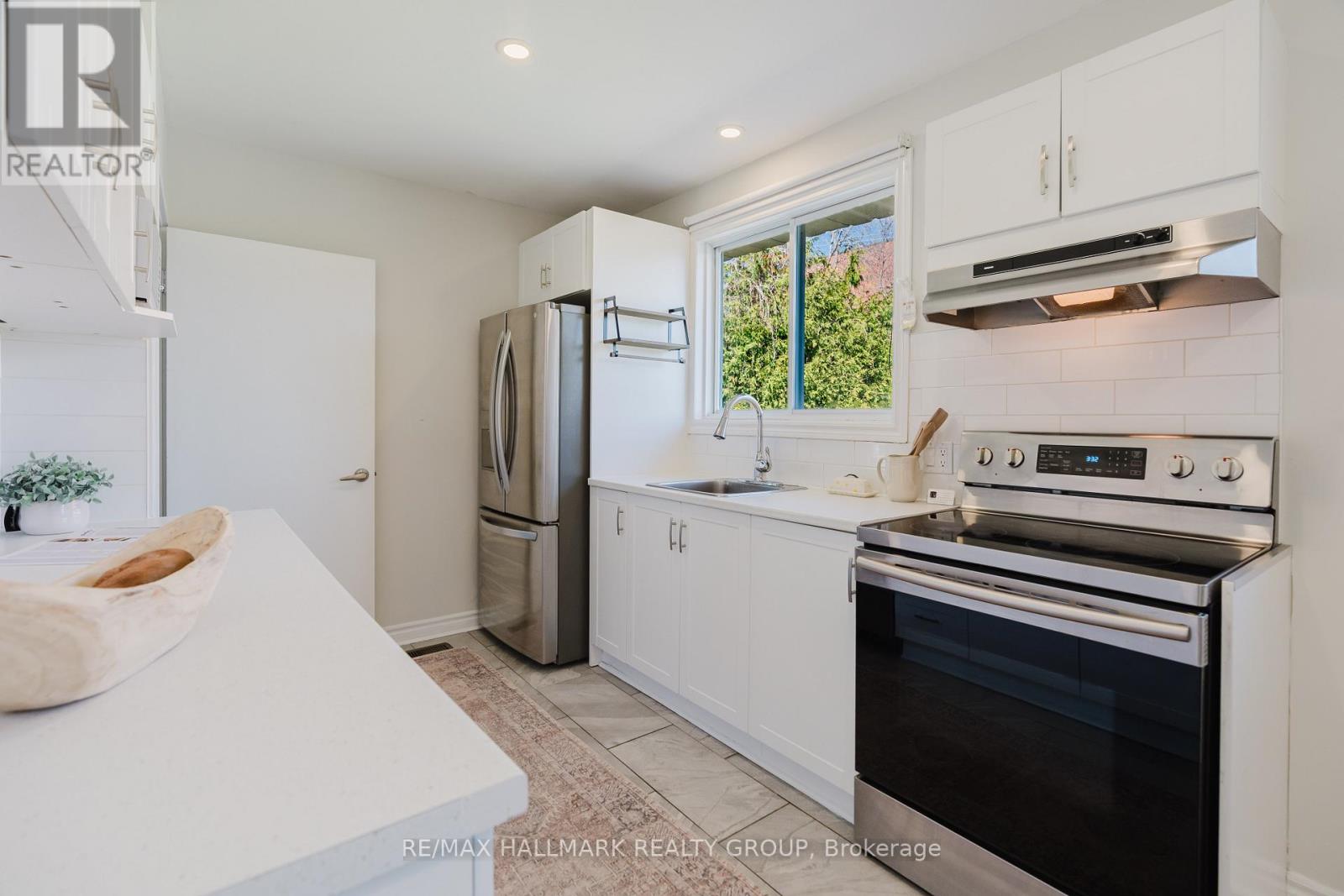 17 Wolmsley Crescent