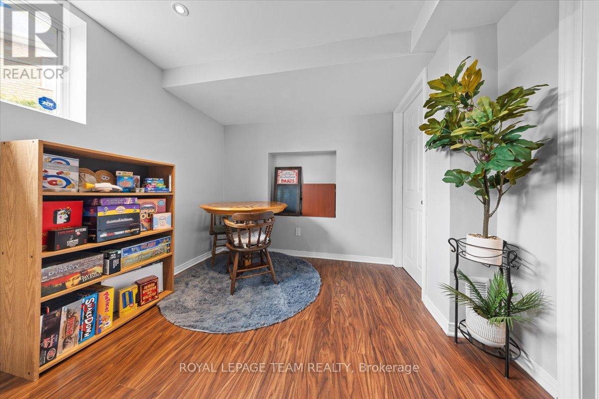 79 Saddlesmith Circle