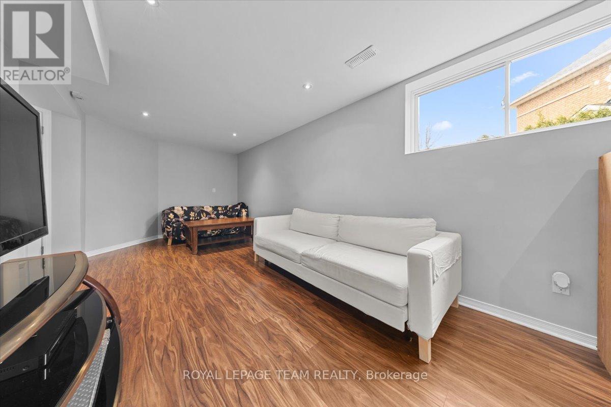 79 Saddlesmith Circle