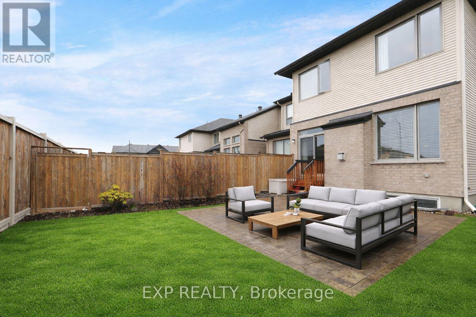 529 Stargazer Crescent