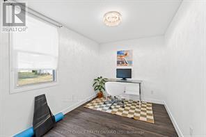 10 Campbell Reid Court