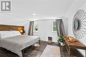 10 Campbell Reid Court