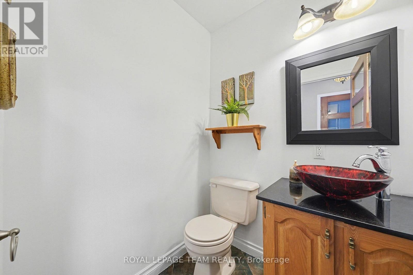 2249 Mcgovern Road W