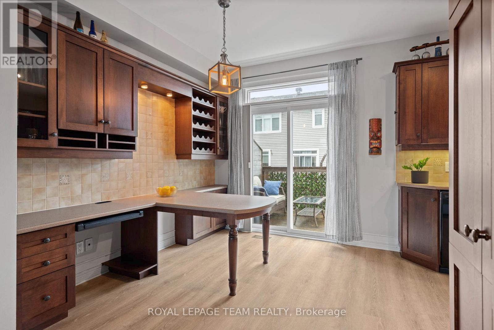 173 West Village Private