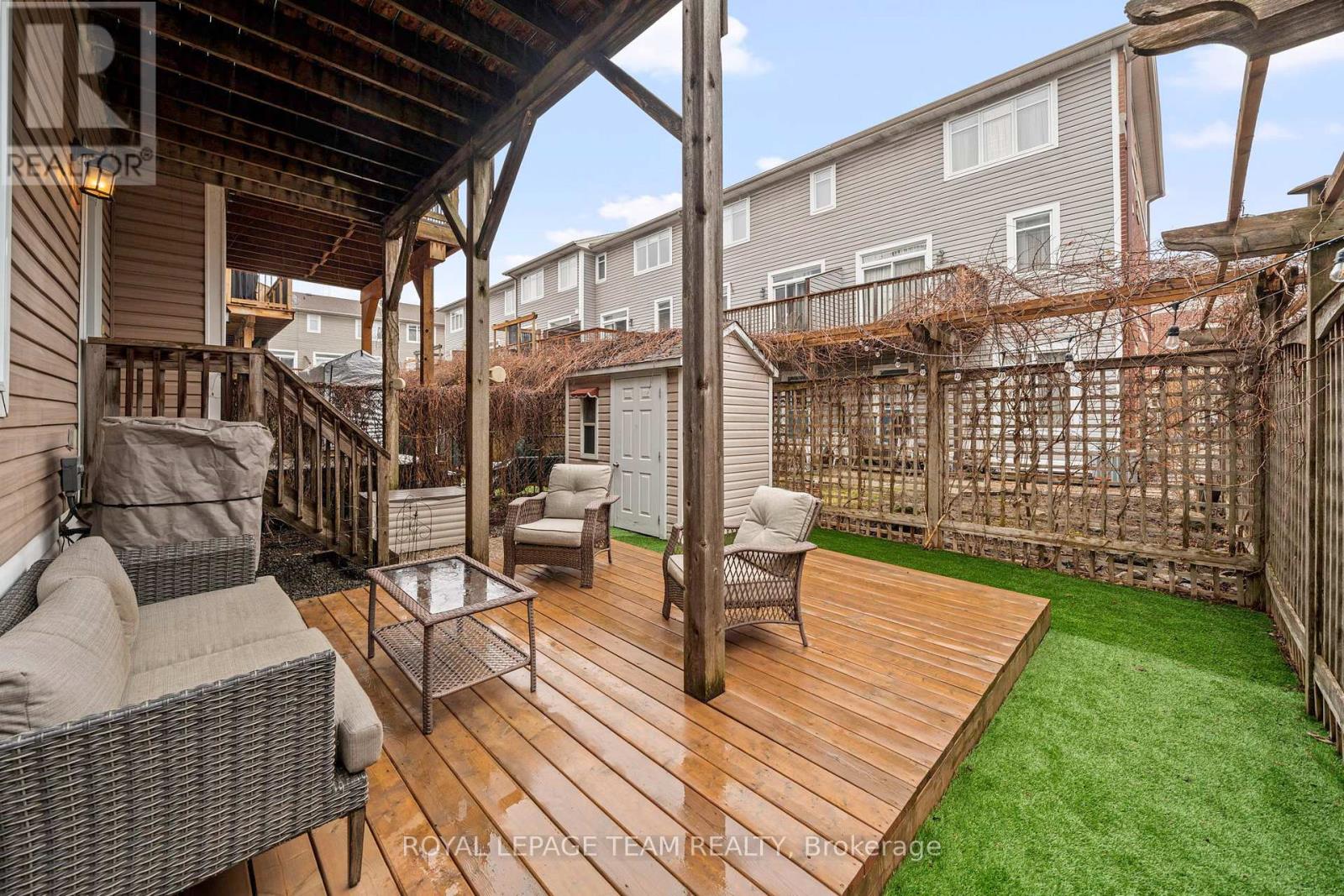 173 West Village Private