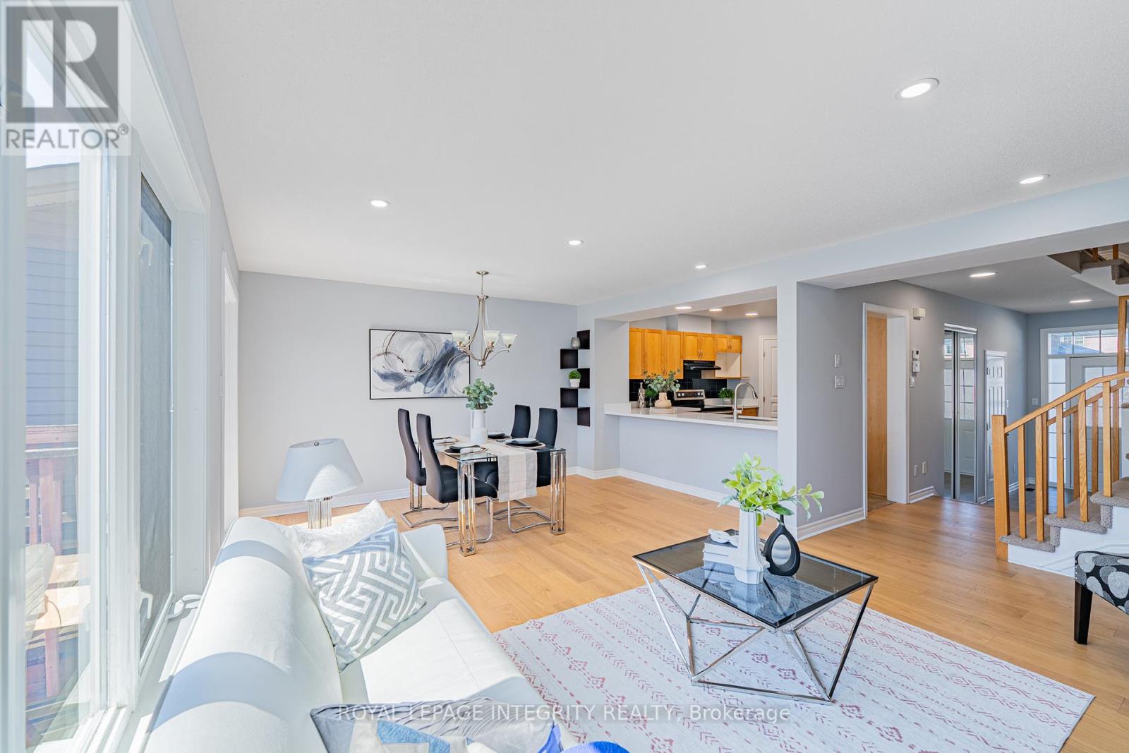 12 Saddlesmith Circle