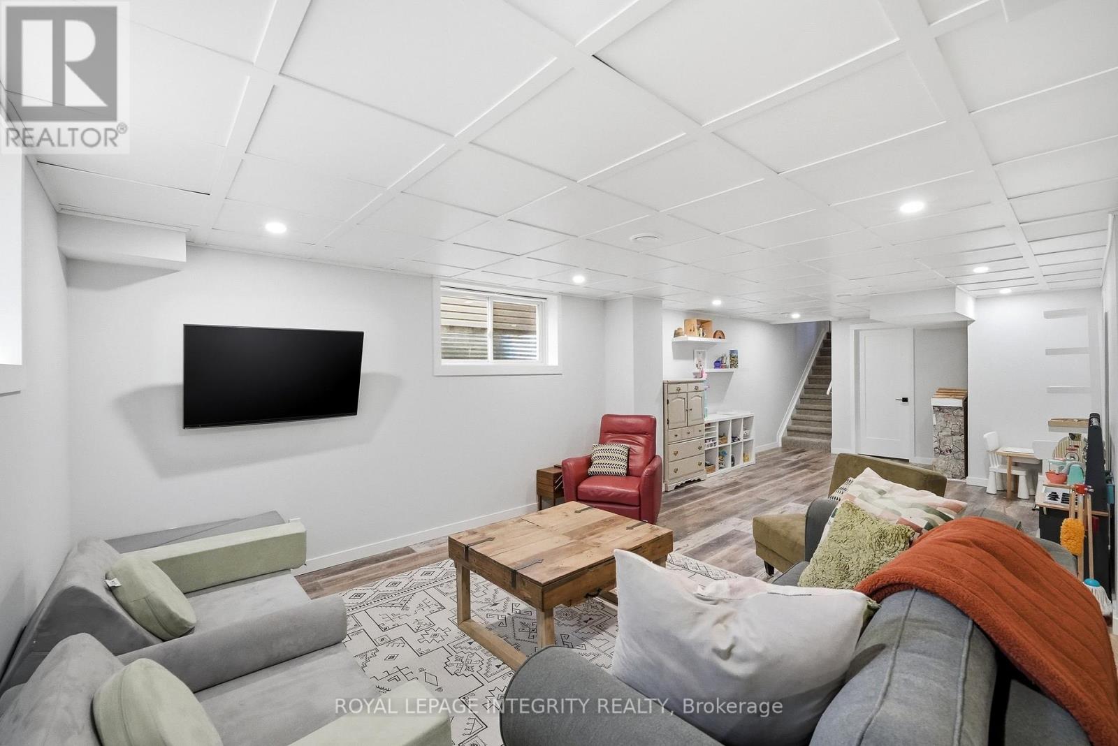 525 Yellow Birch Street