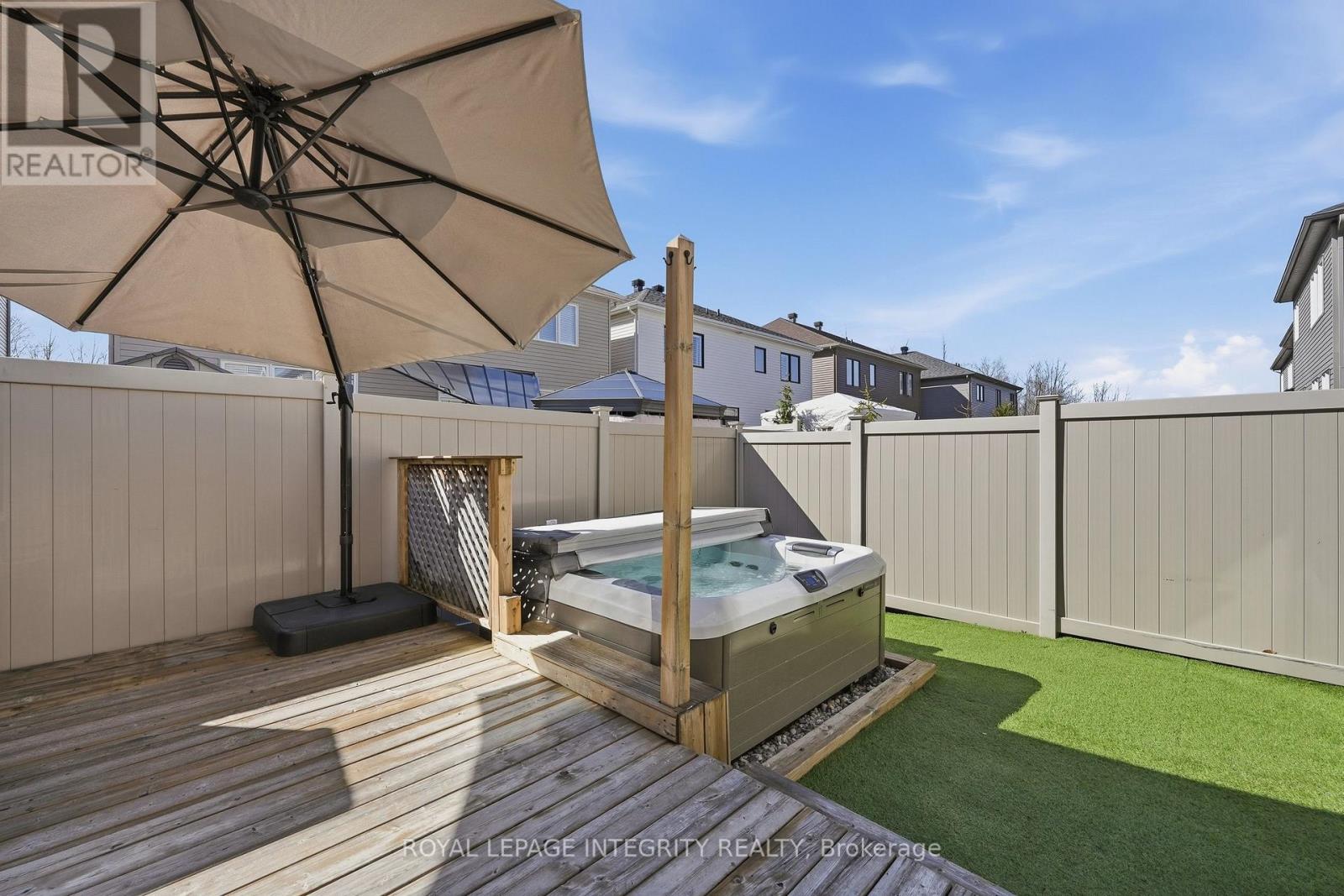 525 Yellow Birch Street