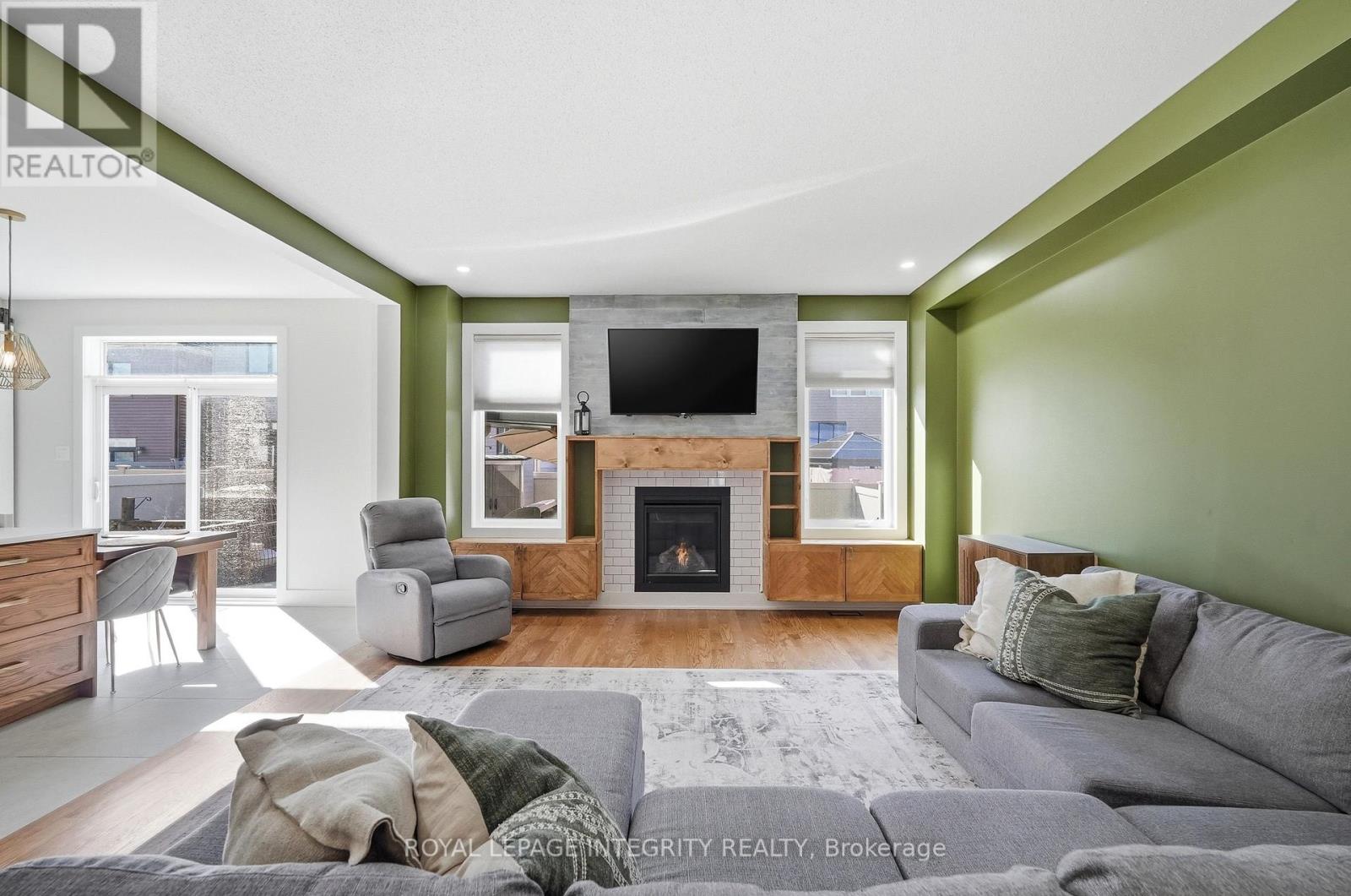 525 Yellow Birch Street