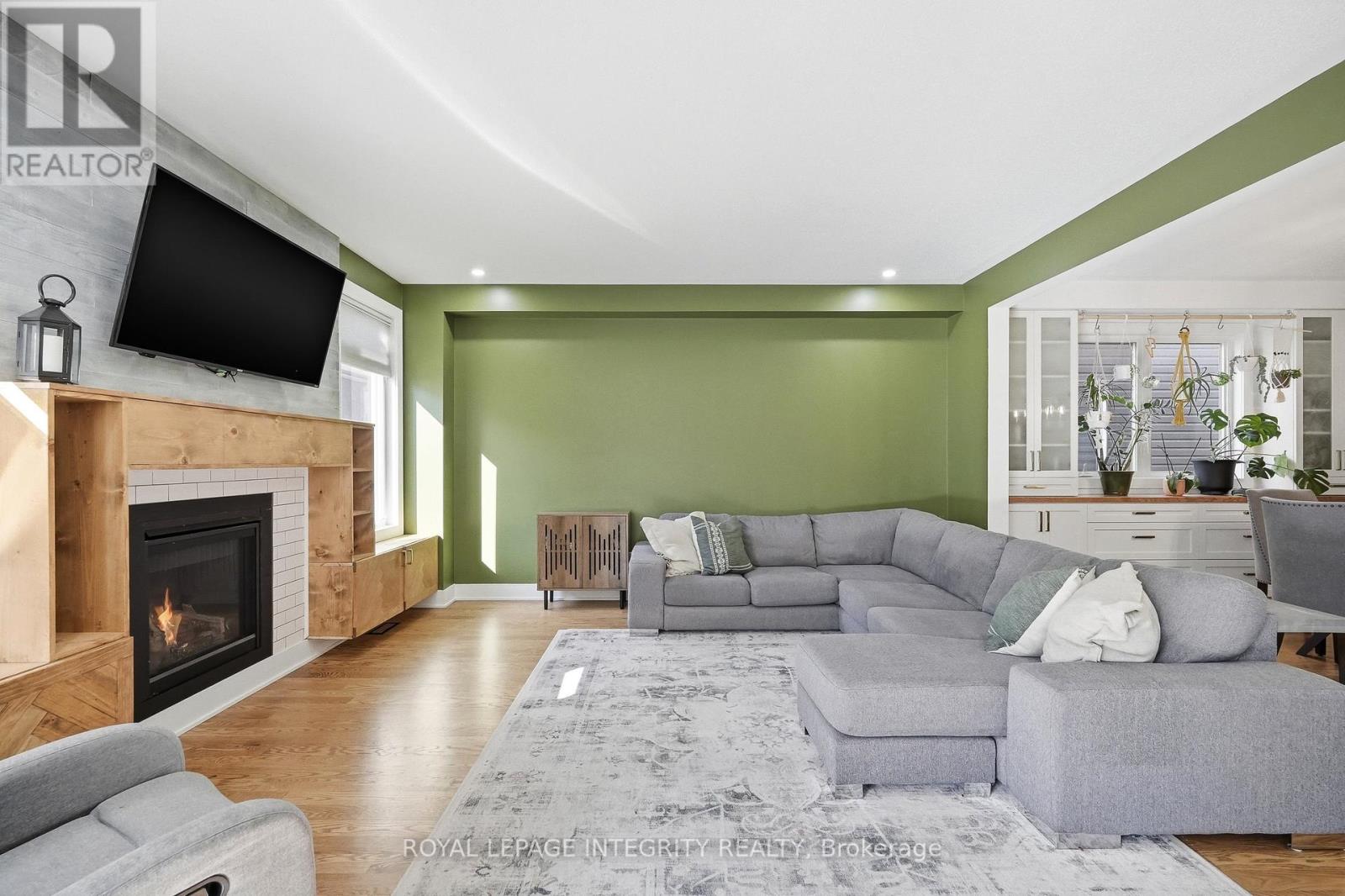 525 Yellow Birch Street