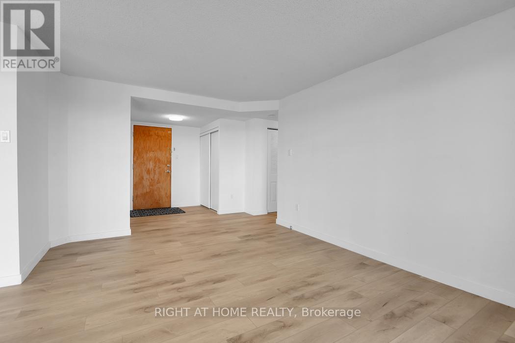 909 - 2759 Carousel Crescent