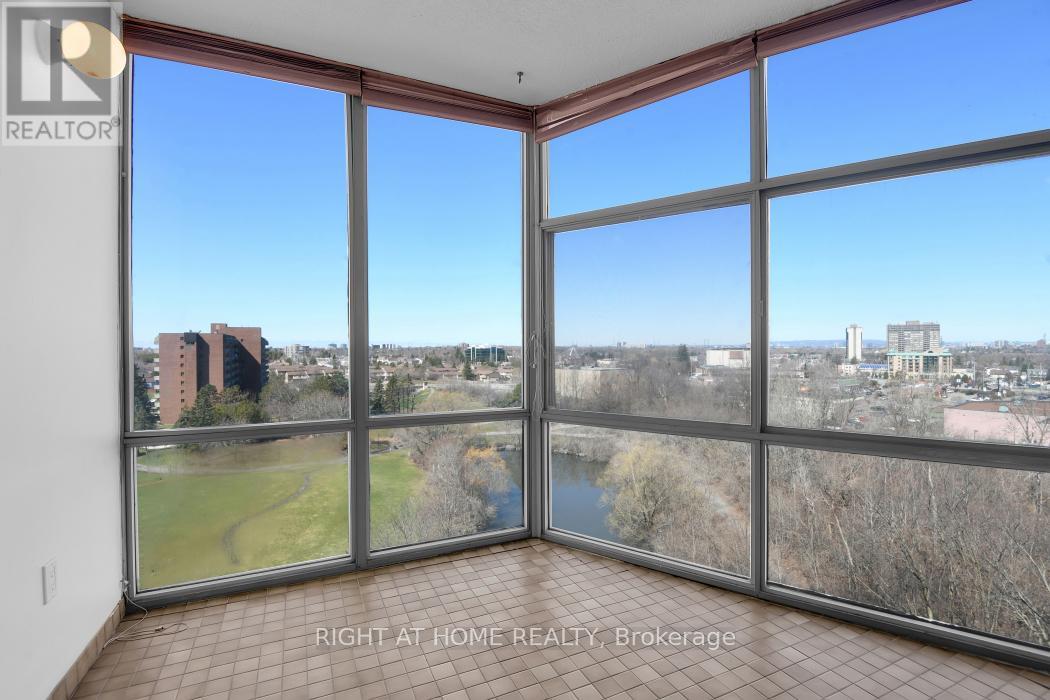 909 - 2759 Carousel Crescent